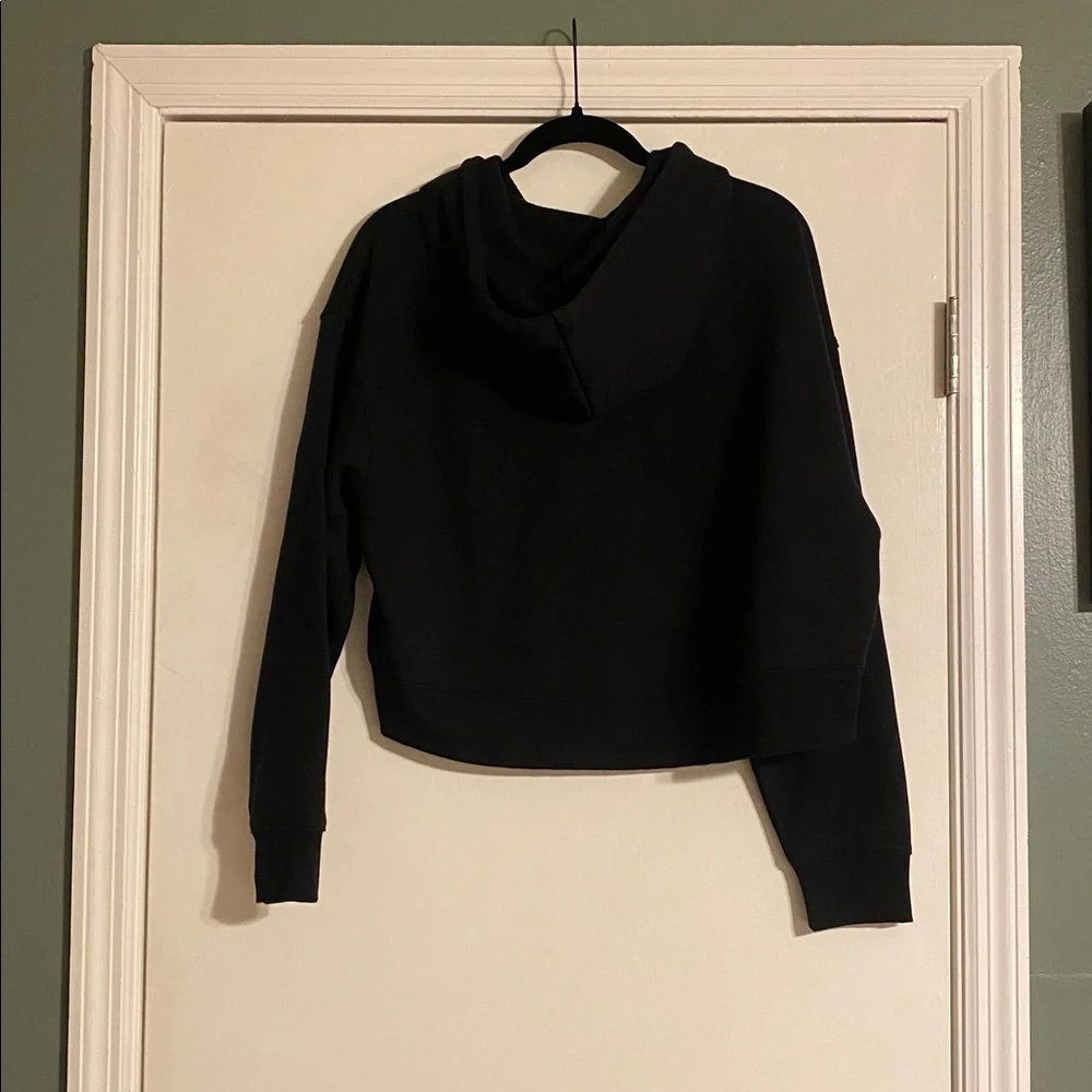 NWOT Wild Fable Black Cropped Hoodie - Picture 6 of 6